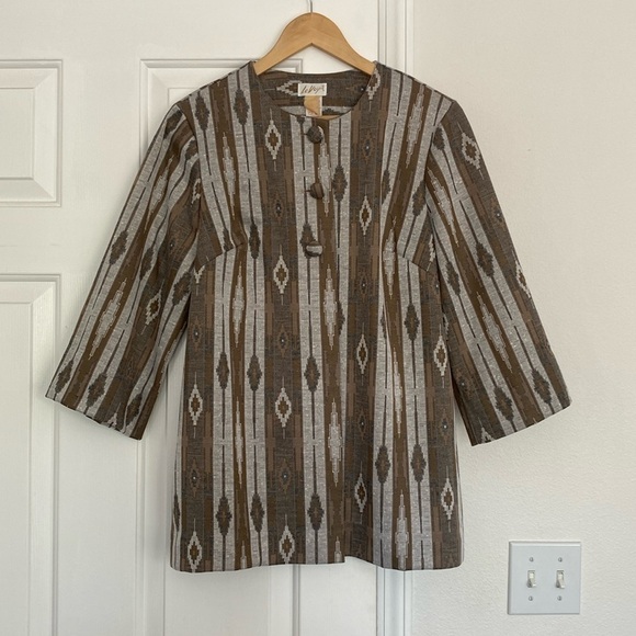 Le Voy’s retro jacket with quarter length sleeves. - Picture 1 of 10
